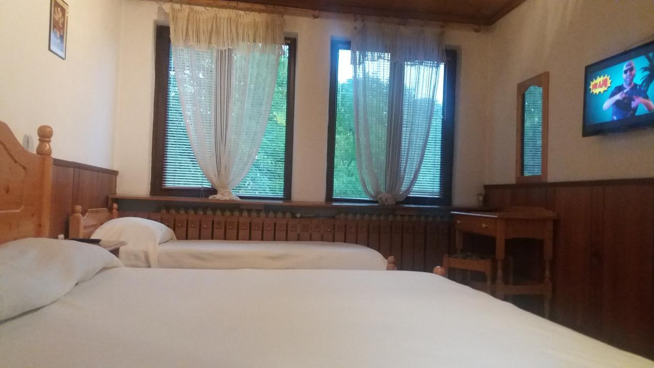 Chicho Tomovata Koliba Hotell Trjavna Eksteriør bilde
